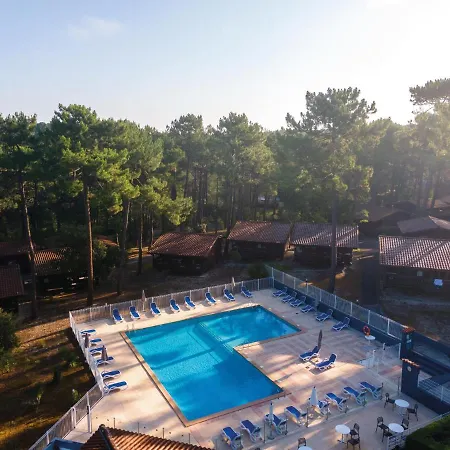 Les Sentes Hotel *